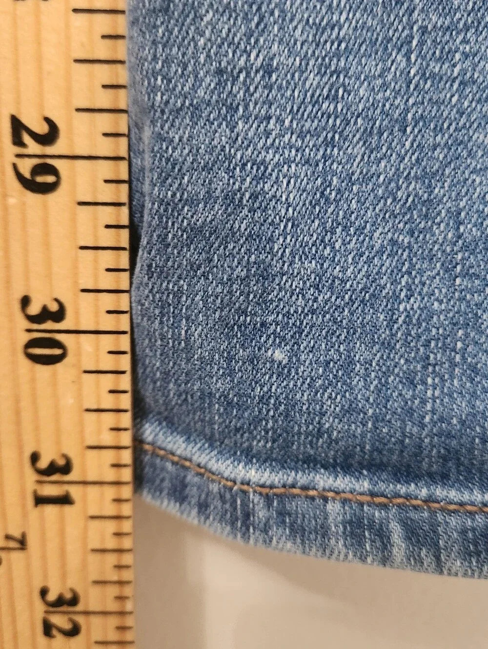 White House Black Market Everyday Soft High Rise Skinny Flare Jeans 6 29.5x31